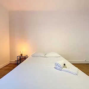 cosy-appartement-6-barrier.hotels-rhonealpes.com/